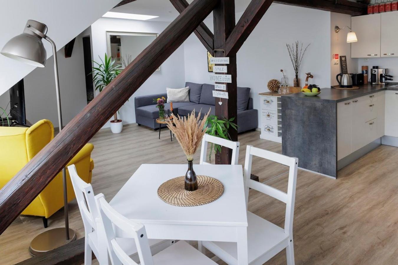Vip Apartment In Old Town With Free Parking Bratislava Exteriér fotografie