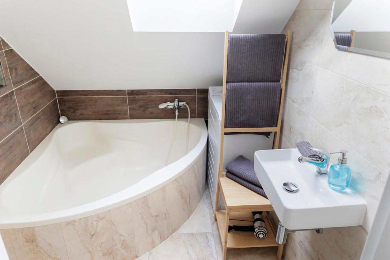 Vip Apartment In Old Town With Free Parking Bratislava Exteriér fotografie