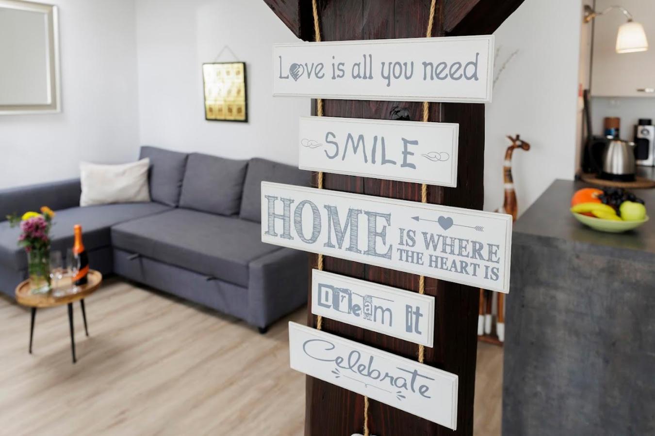 Vip Apartment In Old Town With Free Parking Bratislava Exteriér fotografie